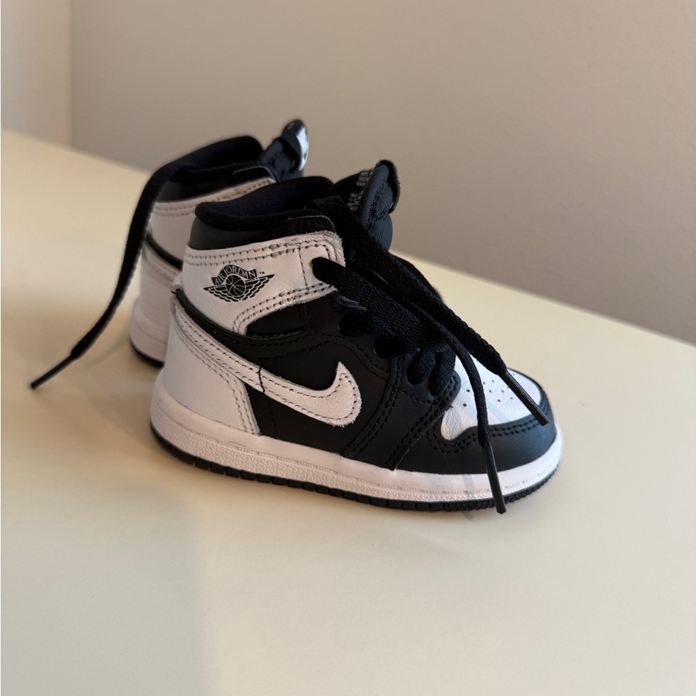 NEW - Mini Jordans, major style 👟✨ Toddler Air Jordan 1 Retro High OG